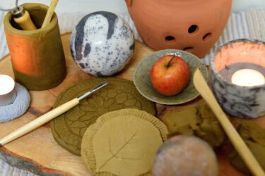 "Erdwärme" – Kreativ mit Ton FINK HENGIST WS TON 011 375x250 - "Erdwärme" – Kreativ mit Ton