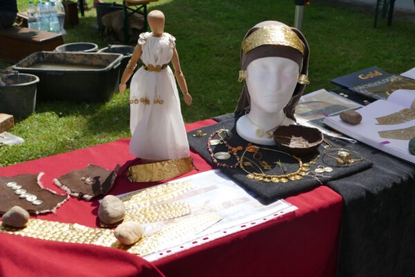 Hengist Jubilaeumsfest 07 600x400 - Hengist-Jubiläumsfest