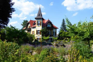 Lebenspark Raaba Payandeh 375x250 - Frühlingserwachen im „Lebenspark 2000“ in Raaba