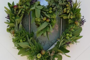 Sommerkranz 375x250 - Kurs: Sommerkranz