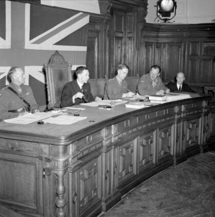 Vortrag Brunner 420x423 - Vortrag: "Britische Militärgeschichte in der Steiermark während der Besatzungszeit (1945–1955)"
