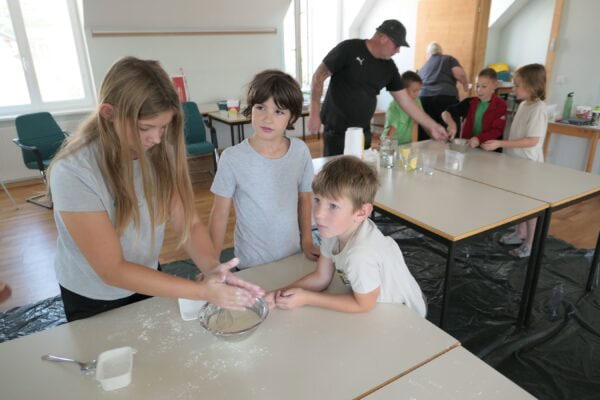 WS25 Experimente6 600x400 - Kreative Workshops 2025