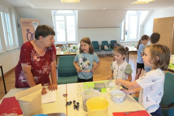 WS25 Kraeuter07 600x400 - Kreative Workshops 2025