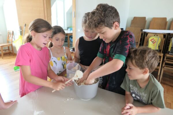 WS25 Kraeuter08 600x400 - Kreative Workshops 2025
