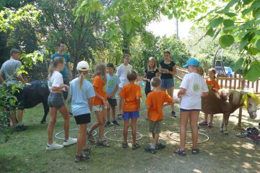 ferien 2018 KKT 08 375x250 - Kinderkreativtage 2018