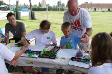 ferien 2018 KKT 25 375x250 - Kinderkreativtage 2018
