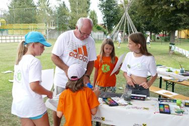 ferien 2018 KKT 29 375x250 - Kinderkreativtage 2018