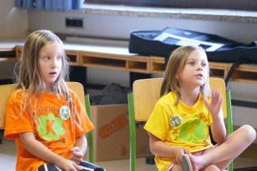 ferien 2018 KKT 33 375x250 - Kinderkreativtage 2018