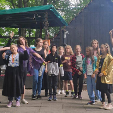 Sommerhits für Kids 2023 theaterws 375x375 - Sommerhits für Kids 2023